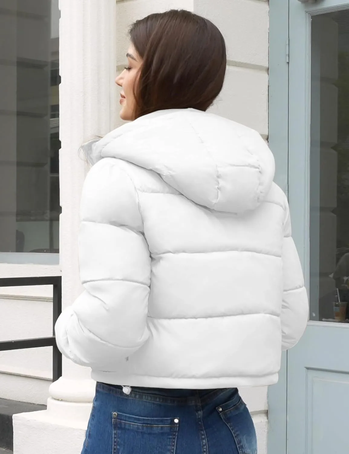 PHISOCKAT Womens Puffer Jacket Cropped Quilted Jacket Long Sleeve Full Zip Coats with Pockets Winter Outerwear with Hood