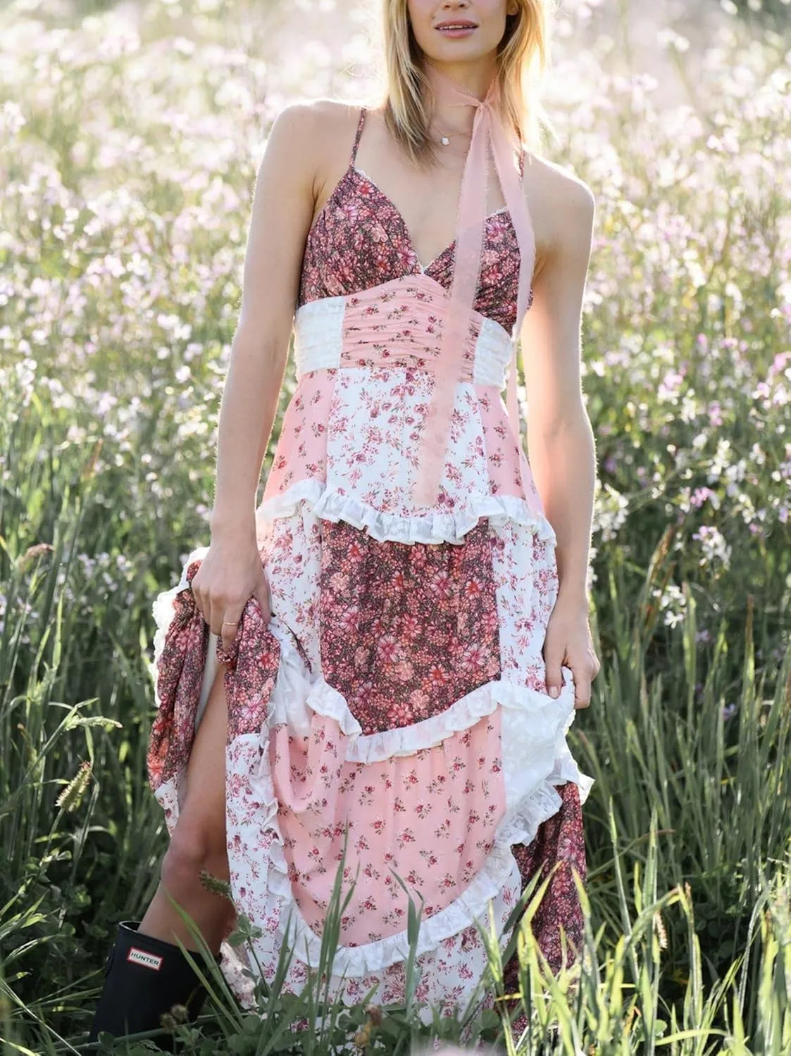 Women Patchwork Tiered Maxi Dress Boho Spaghetti Strap Smocked Cami Dress Floral Ruffle Low Cut V-Neck Layered Beach Dresses